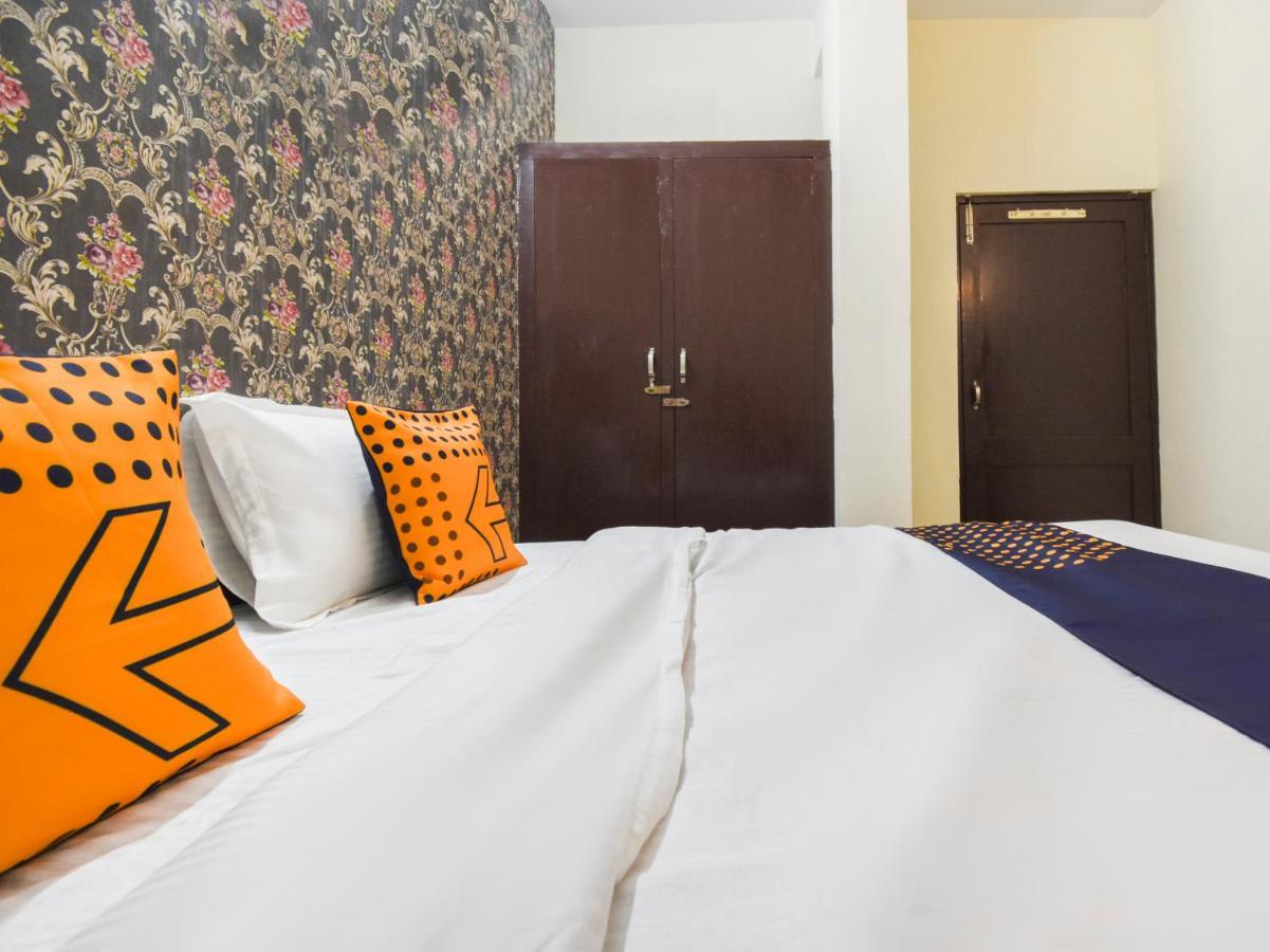 Spot On 70295 Sky Inn Jalandhar Exterior foto