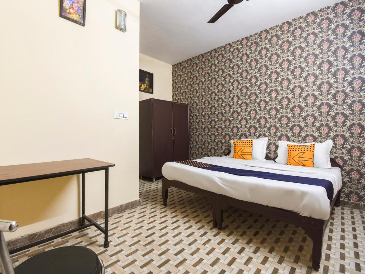 Spot On 70295 Sky Inn Jalandhar Exterior foto