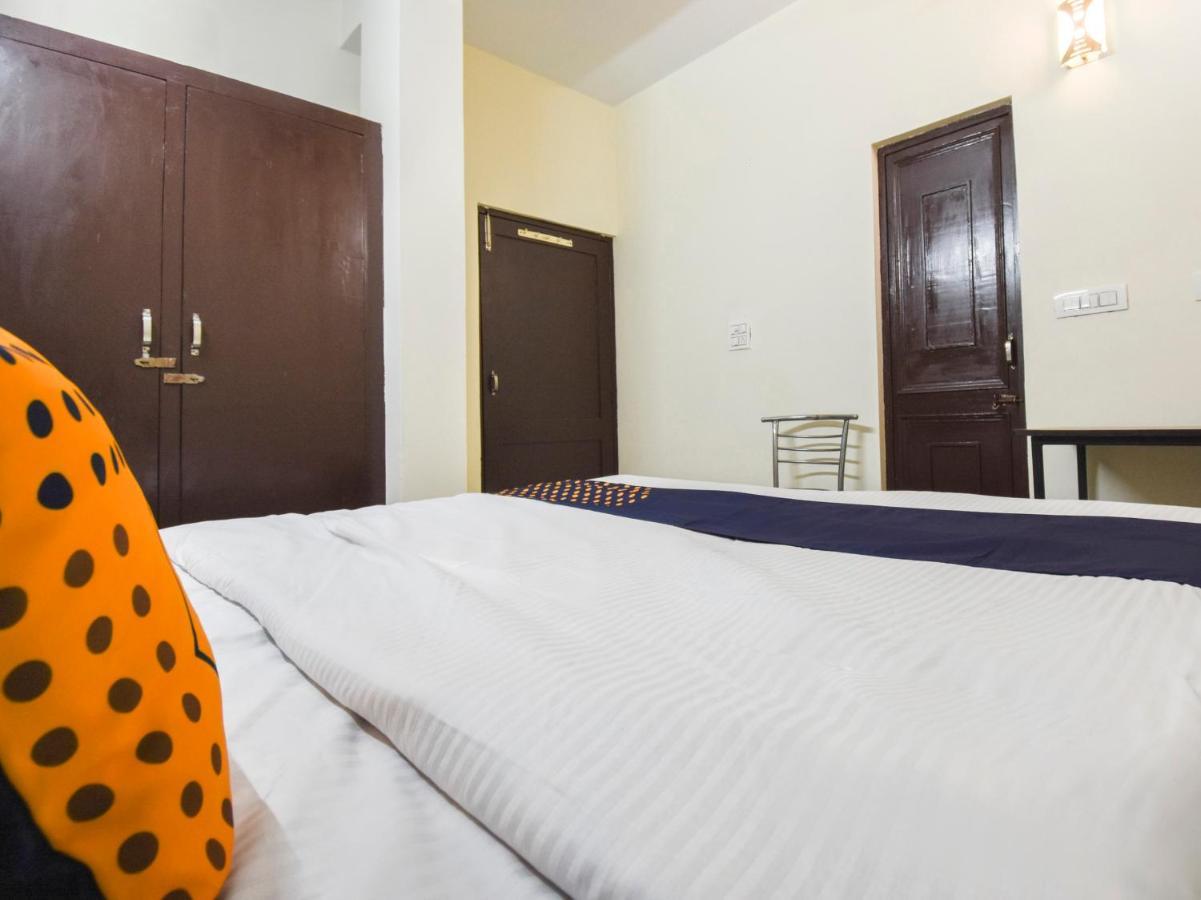 Spot On 70295 Sky Inn Jalandhar Exterior foto
