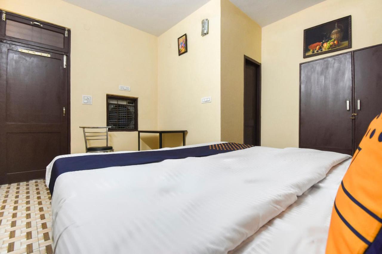 Spot On 70295 Sky Inn Jalandhar Exterior foto