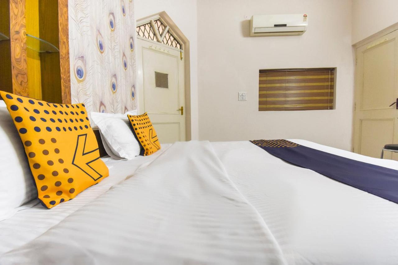 Spot On 70295 Sky Inn Jalandhar Exterior foto