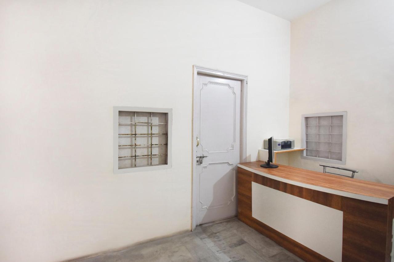 Spot On 70295 Sky Inn Jalandhar Exterior foto