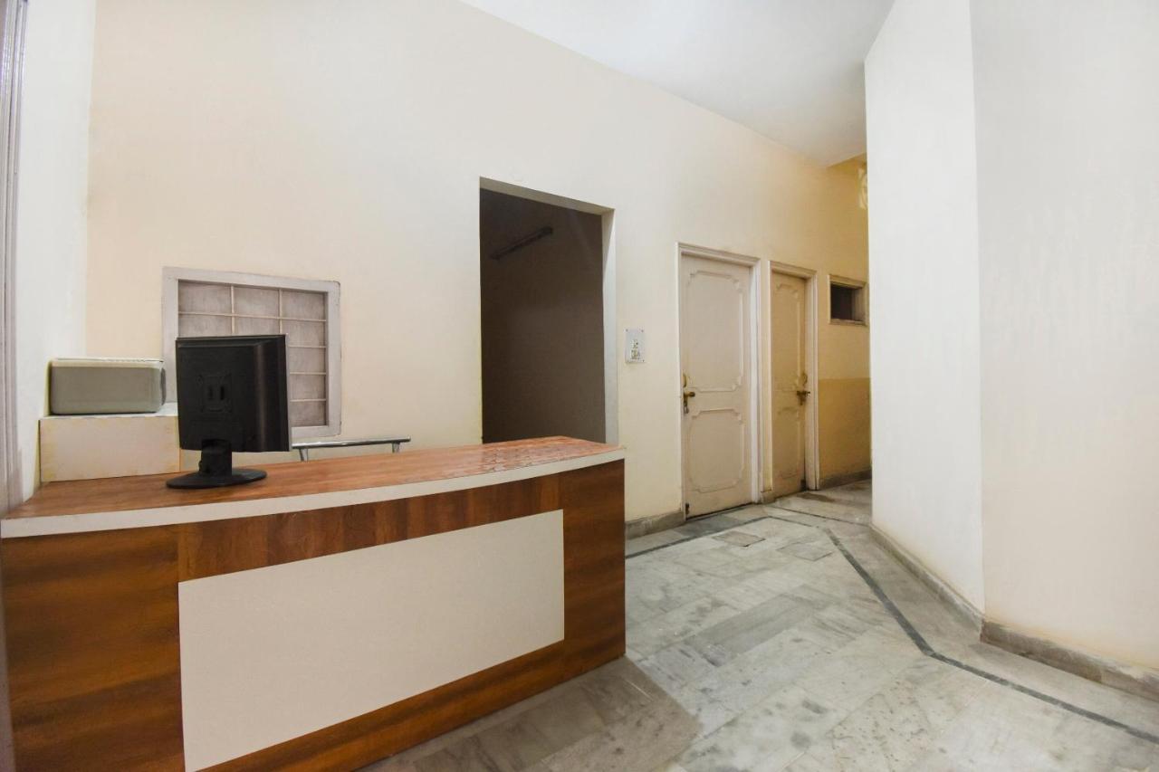 Spot On 70295 Sky Inn Jalandhar Exterior foto