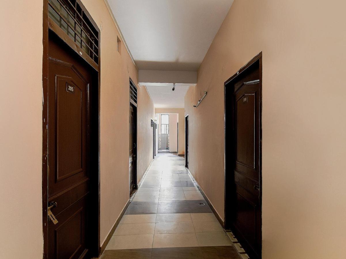 Spot On 70295 Sky Inn Jalandhar Exterior foto